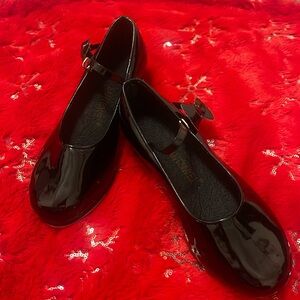 Brand new in plastic bag
Dance shoes 
tab shoes
